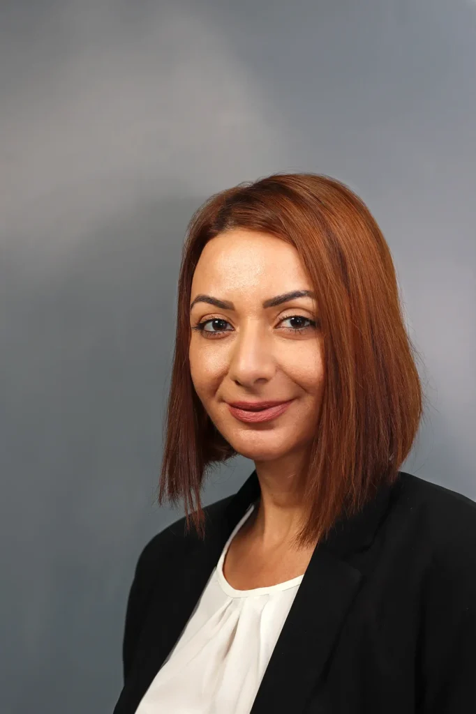 christiana takkoushi